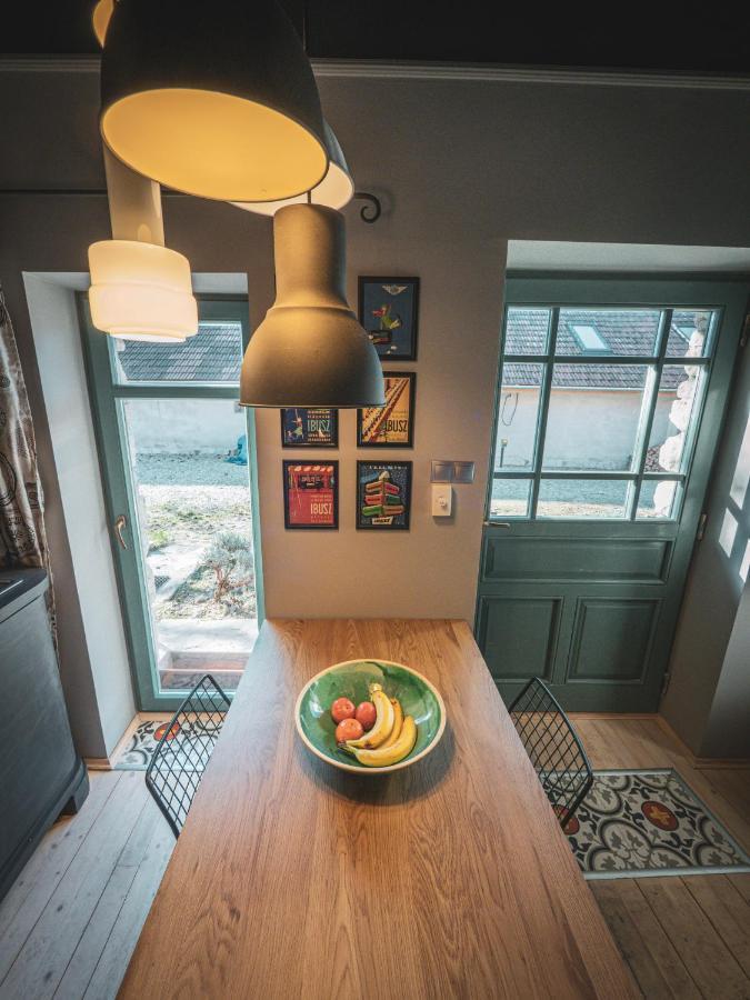 Hungry Grape Guests Hotel แอร์โดเบนเย ภายนอก รูปภาพ